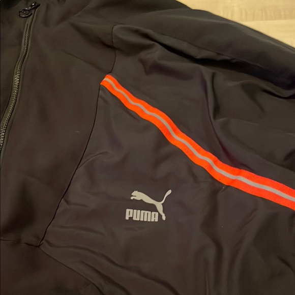 3 for $30 ITEM
Β©οΈ PumaMen's Black Jacket with Red Accents - Picture 4 of 5